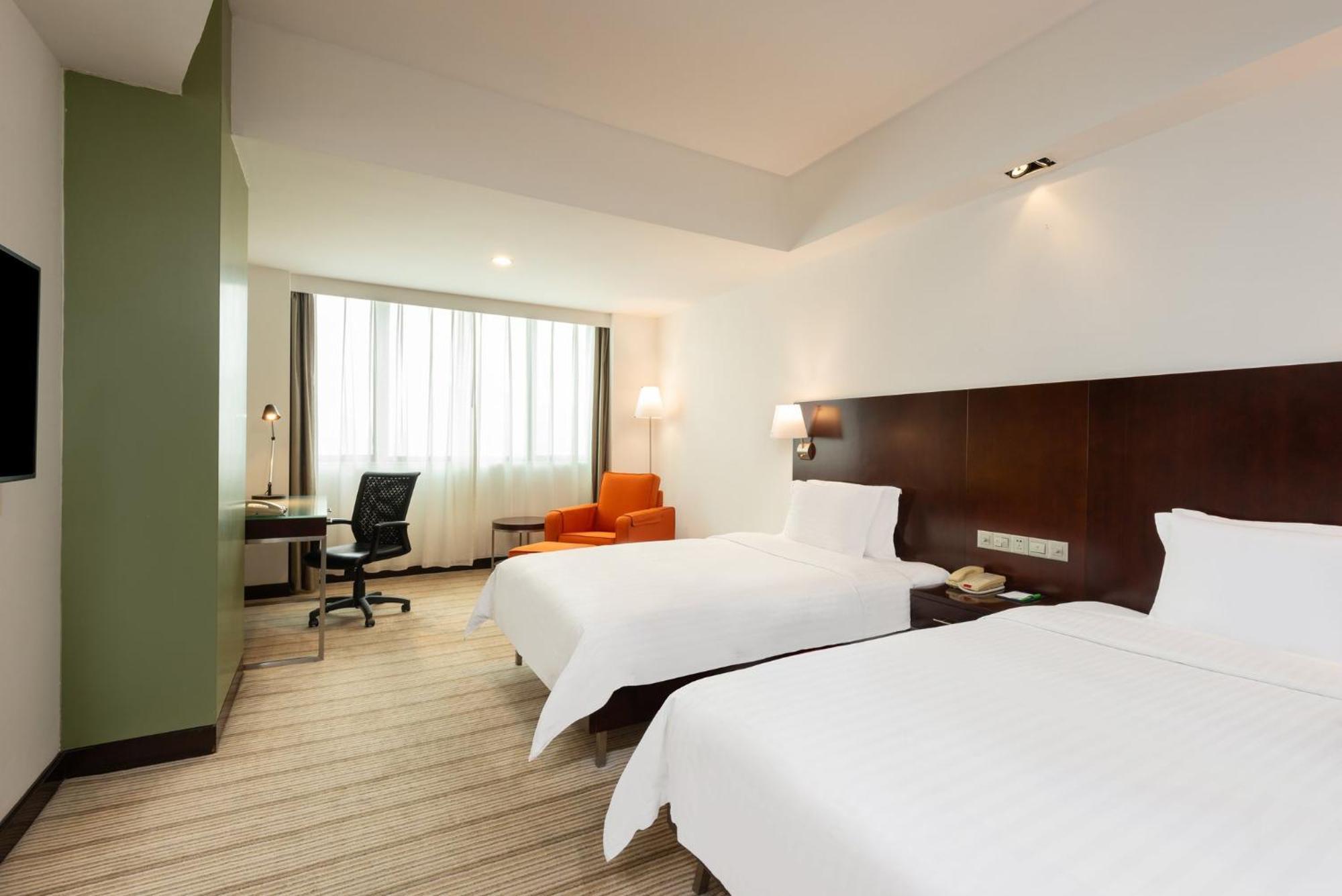 Holiday Inn Shanghai Vista, an IHG Hotel Bagian luar foto