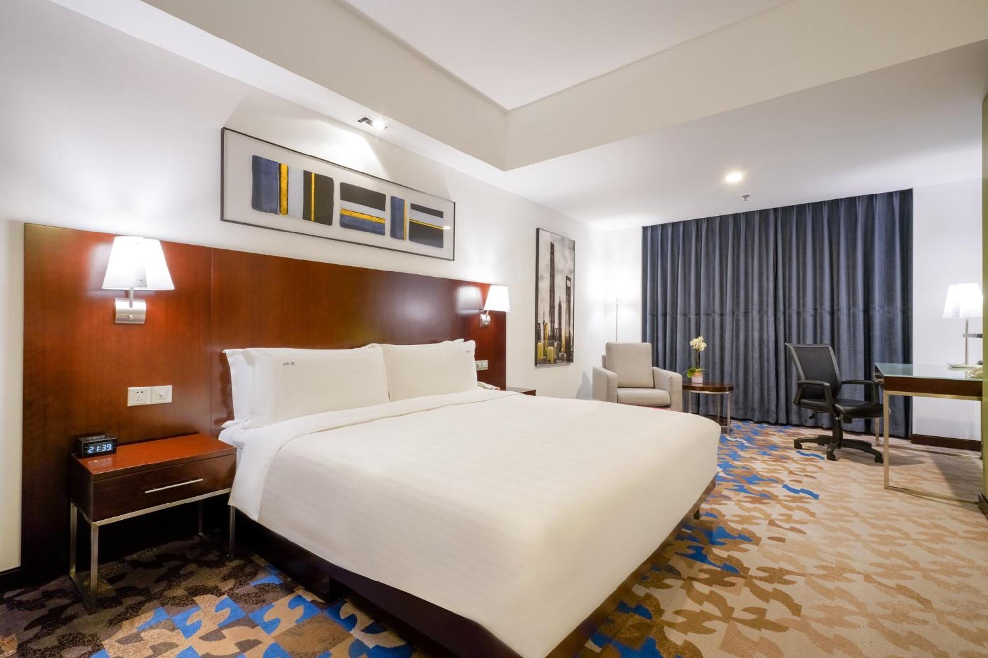 Holiday Inn Shanghai Vista, an IHG Hotel Bagian luar foto