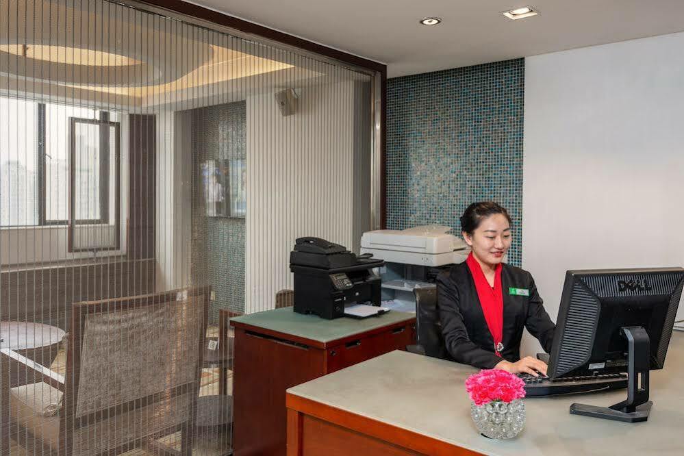 Holiday Inn Shanghai Vista, an IHG Hotel Bagian luar foto